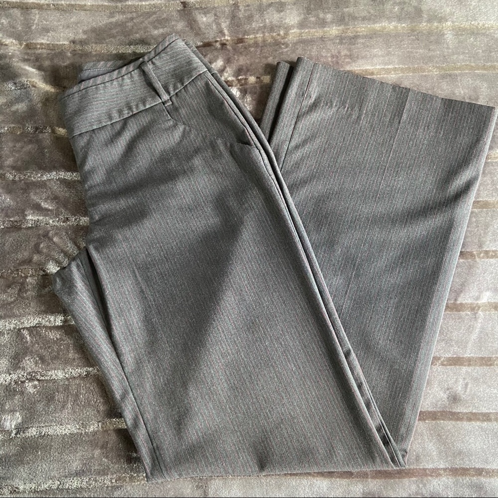 Gray pinstripe Lexie Fit Pants Sz 0